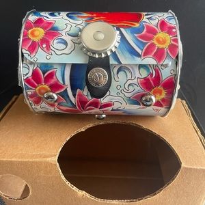 BRAND NEW Littlearth classic metal koi purse